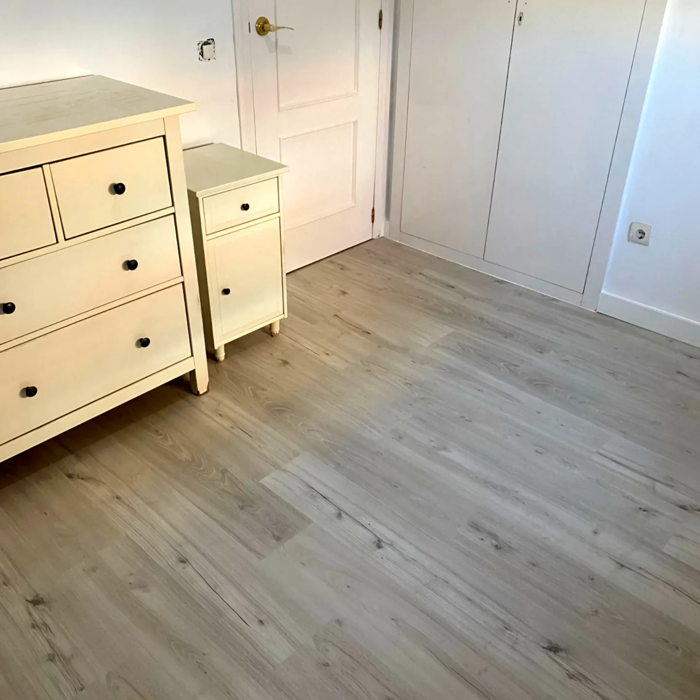 Comprar suelo con montaje incluido en Sevilla, Mairena del Aljarafe y alrededores